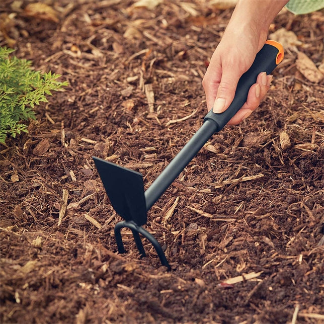 Fiskars Ergo Cultivator Hoe