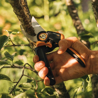 Fiskars X-series PowerGear Bypass Pruner L P961